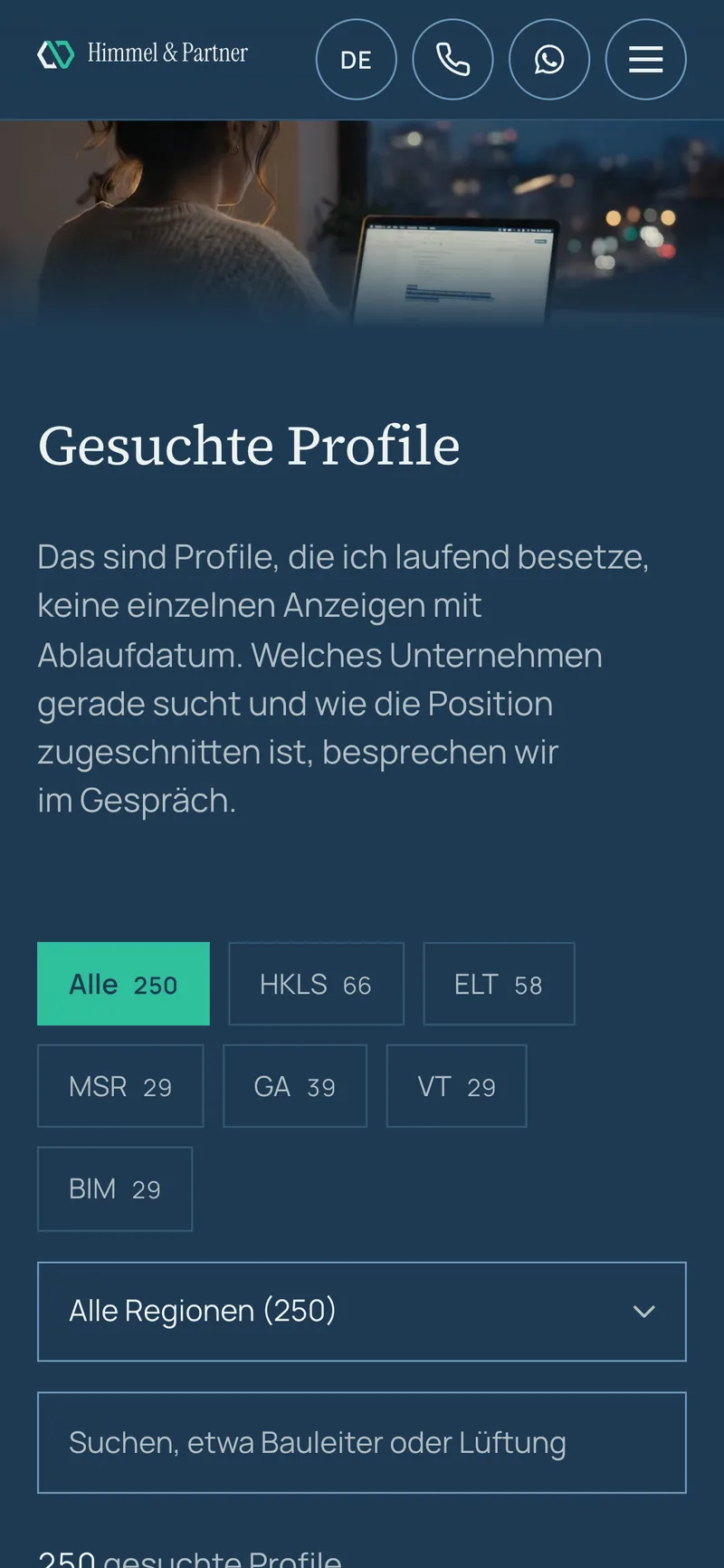 Übersicht „Gesuchte Profile“ auf dem Smartphone mit Gewerk-Filtern, Regionsauswahl und Suchfeld.
